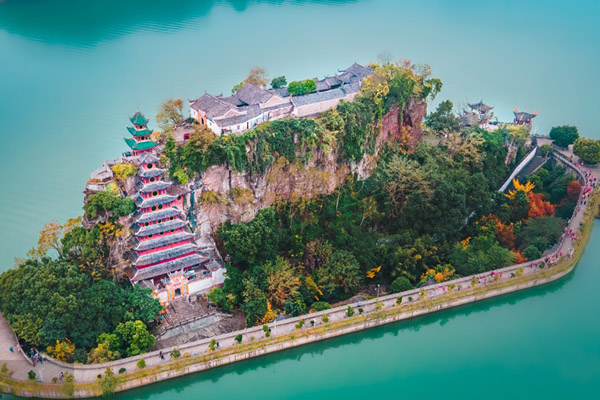 Shibaozhai Pagoda – Bright Pearl on Yangtze River