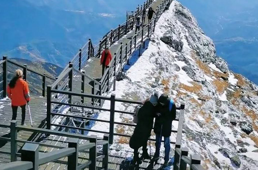 5 Days Kunming Spring Nature Tour with Jiaozi Snow Mountain